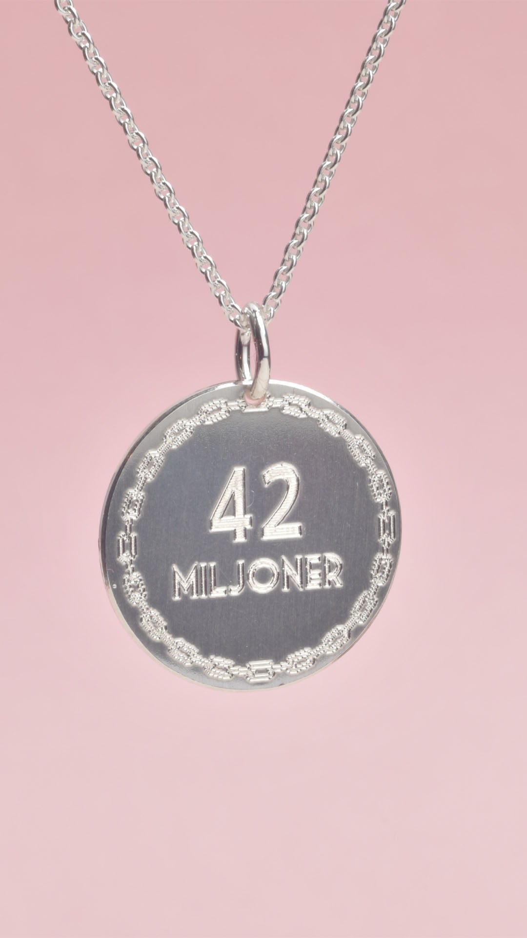 MUSIKHJÄLPEN - Feministsmeden