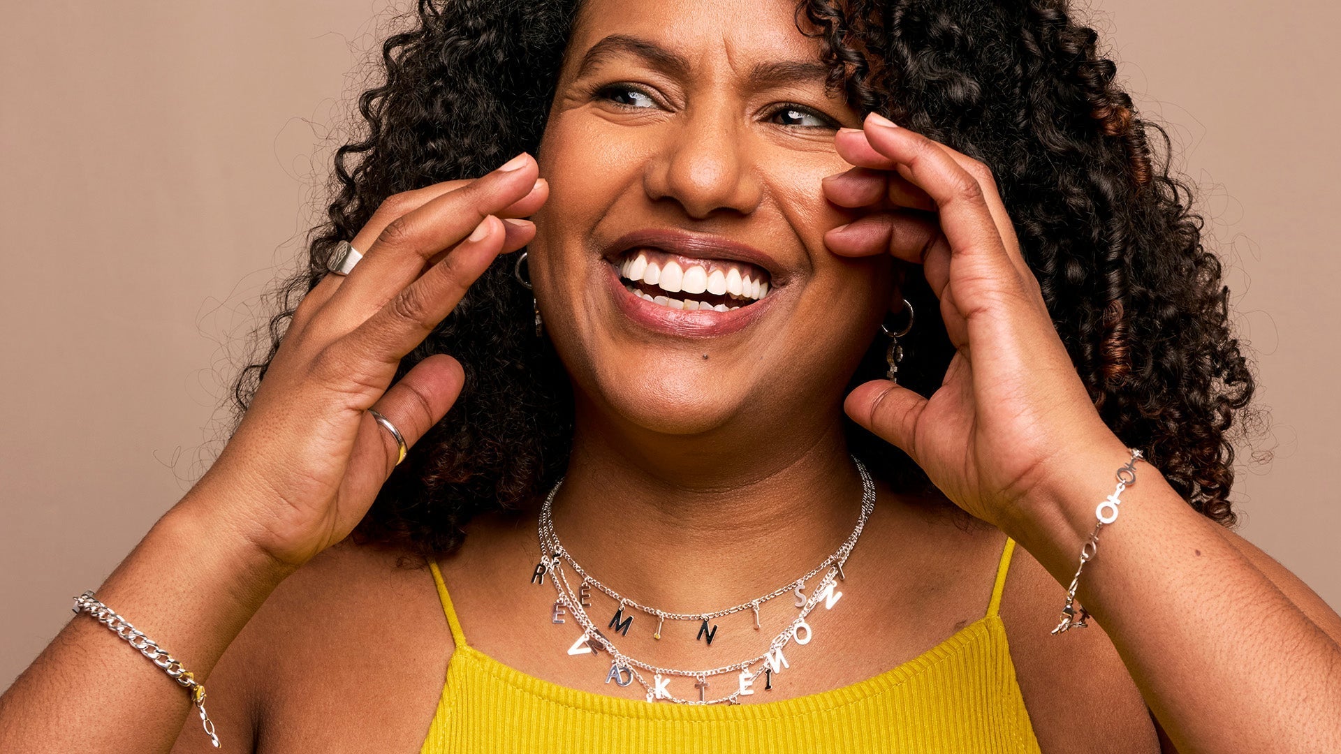 REVOLUTION - Feministsmeden