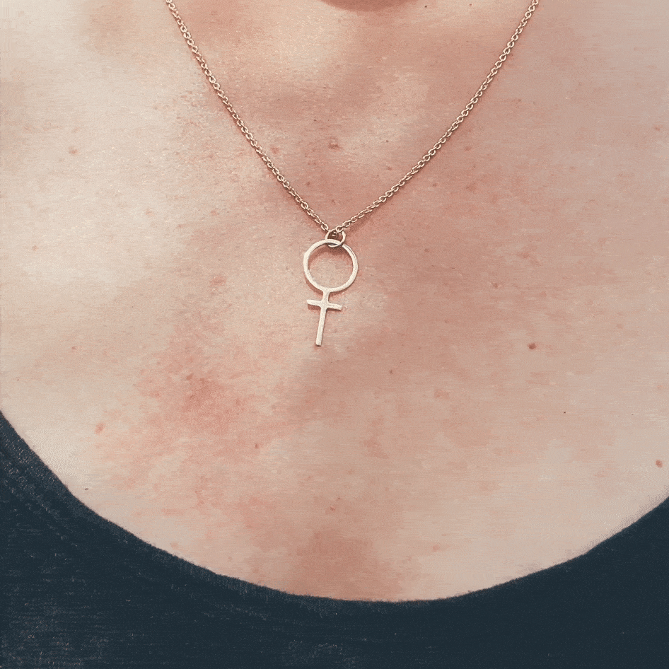 Rosa Feminist Pendant 18k Gold