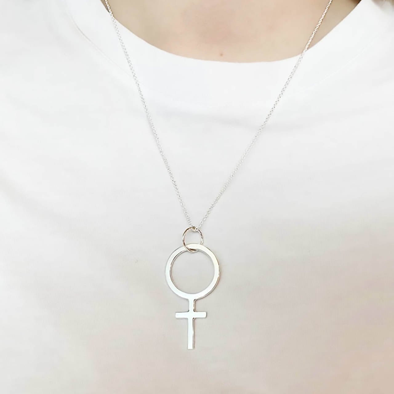 Astrid Feministhänge - Feministsmeden