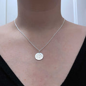 bell Förebild Hängsmycke - Feministsmeden