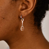 Bergskristall Hoop Feministörhängen