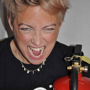 Feminist Halsband - Feministsmeden