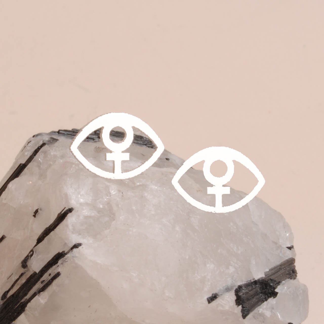 Feministögon - Feministsmeden