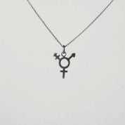 Gwendolyn Svartoxiderat Hänge - Feministsmeden