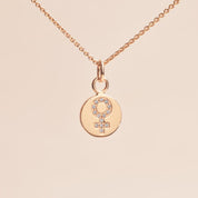 Hubertine 18k Hänge med Diamanter - Feministsmeden