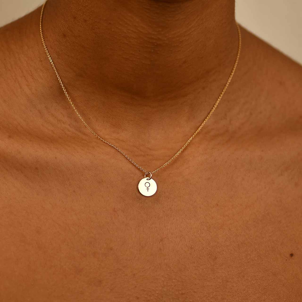 Ida 18k Stämplad berlock - Feministsmeden