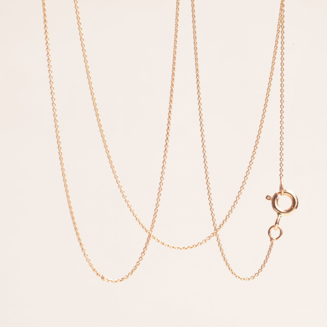 Kedja 0,8mm ø 18k guld - Feministsmeden