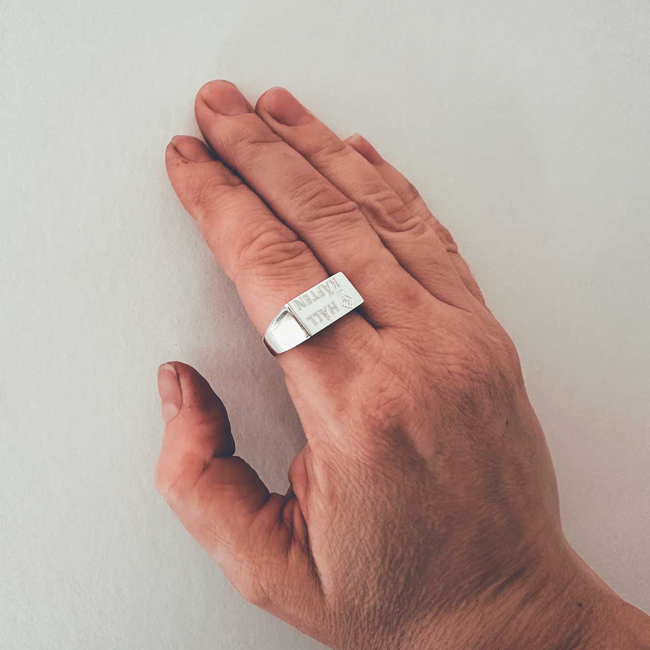 Klackring Håll Käften - Feministsmeden