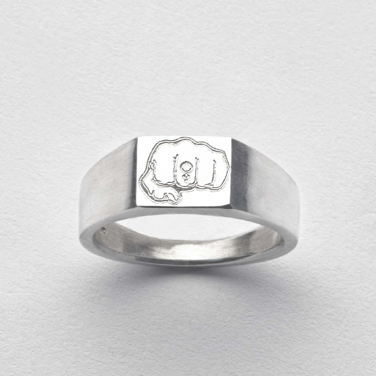 Klackring Liten Näve - Feministsmeden