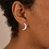 Luna stor hamrade studs örhängen i silver