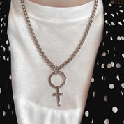 One of a kind Silverkedja - Feministsmeden