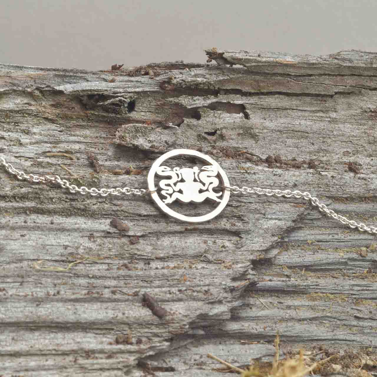 ORMKVINNAN ARMBAND - Feministsmeden