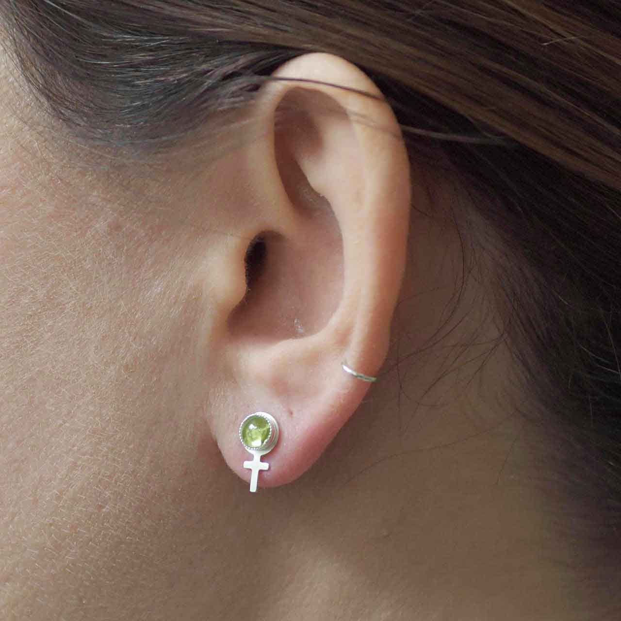 Peridot Susan B Studs - Feministsmeden