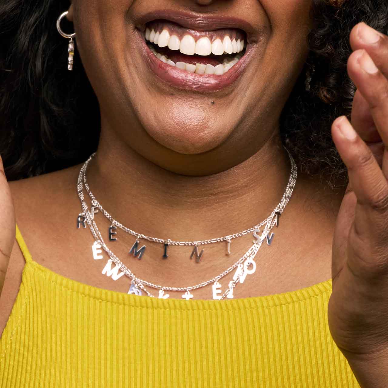 Revolutions halsband silver Ariam Feministsmeden