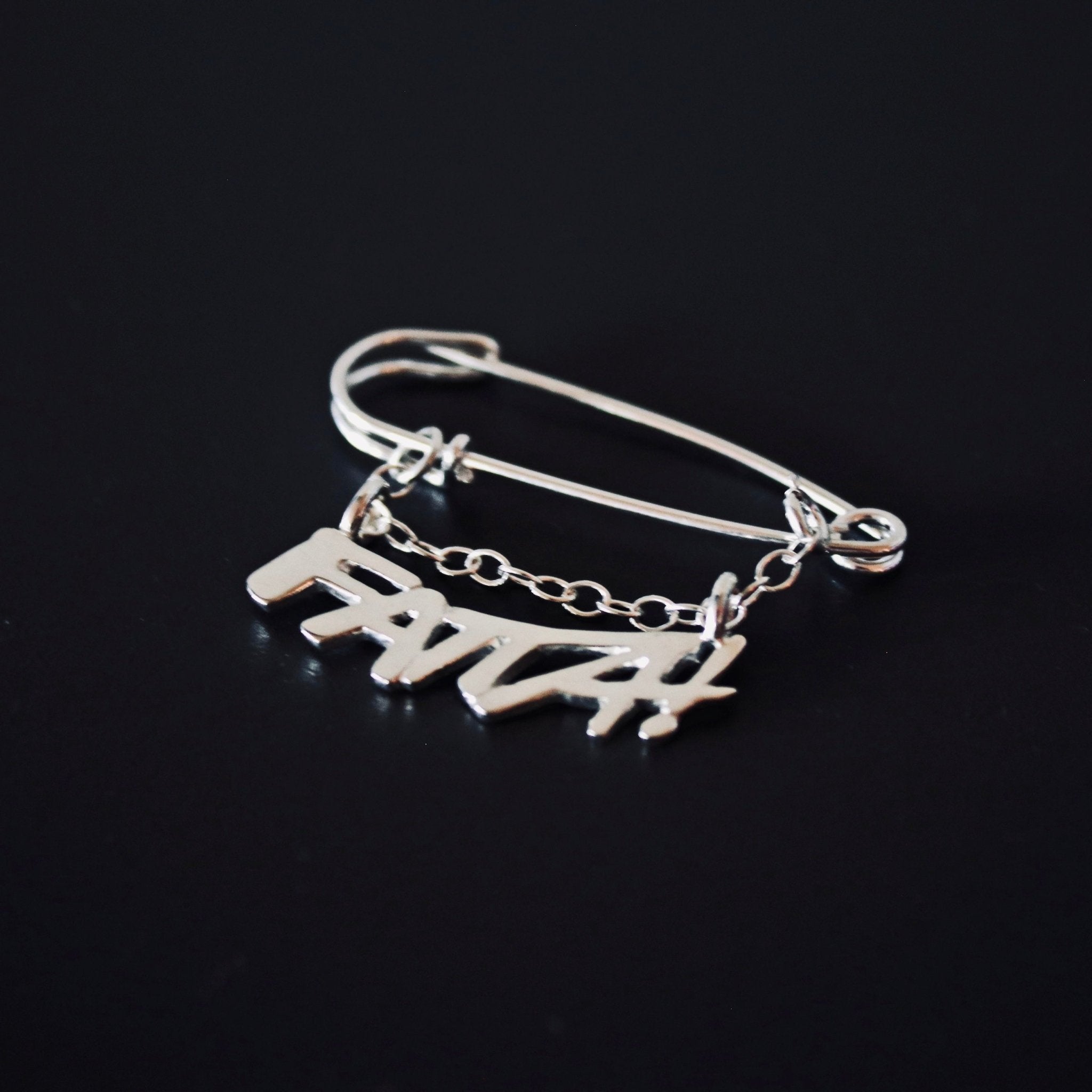 Säkerhetsnål - Feministsmeden