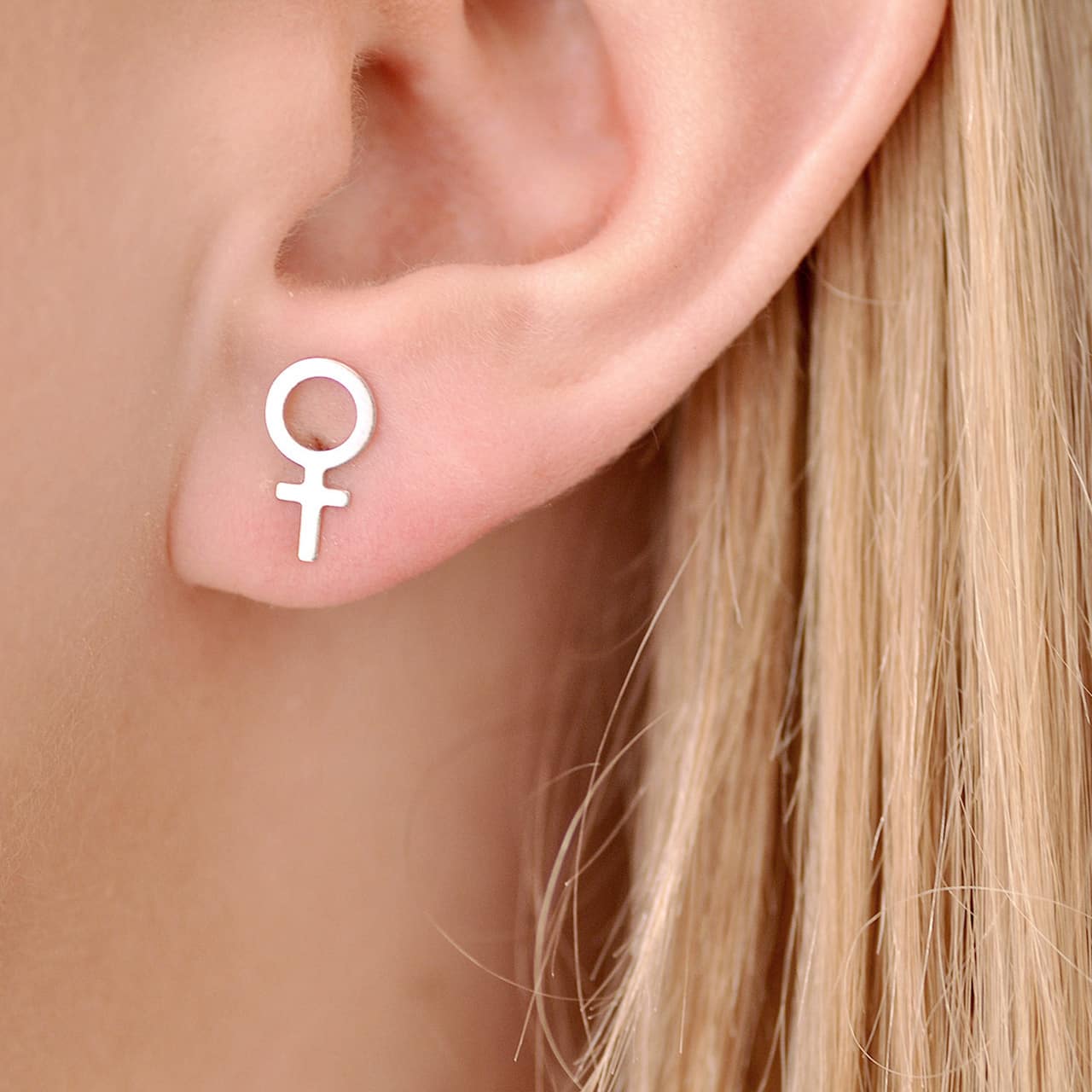 Susan B Blanka Örhängen - Feministsmeden