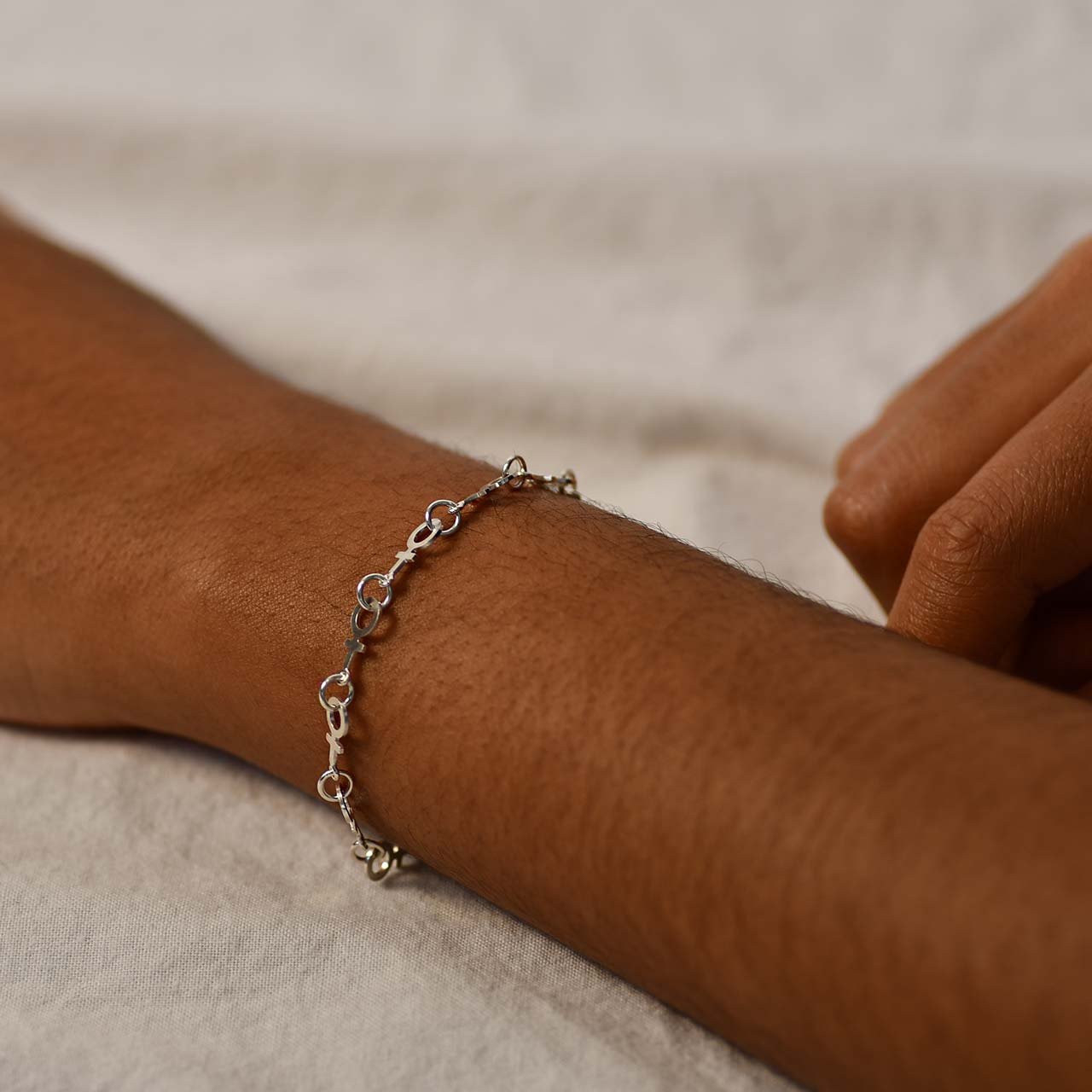 Tolfterna Feministarmband - Feministsmeden