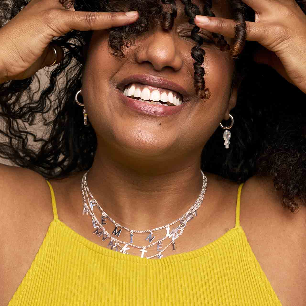 Zofia Feministörhängen - Feministsmeden